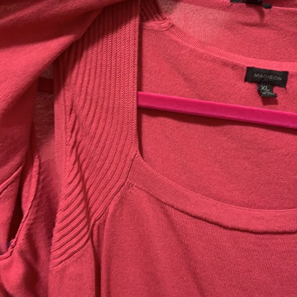 Pink sweater set - Picture 2 of 5